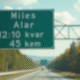 Panneau indicateur distances miles et kilometres
